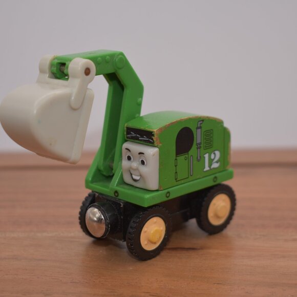 Thomas & Friends The Train ALFIE THE EXCAVATOR Take N Play Diecast Metal 2004 - Picture 4 of 7